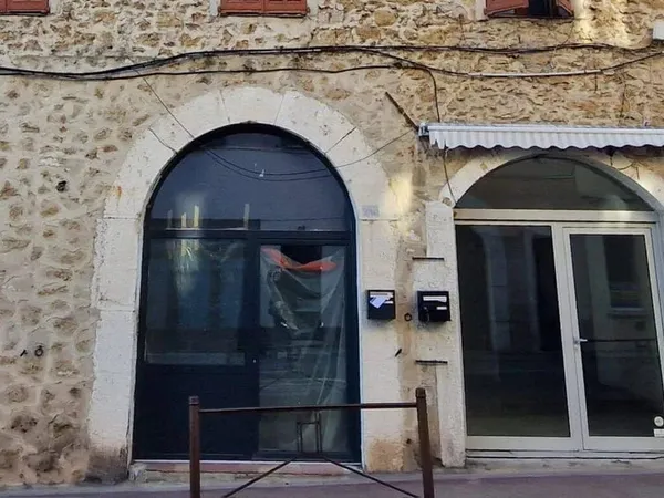 Local commercial 57 m²