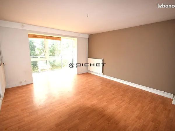 Appartement 4 pièces 90 m²