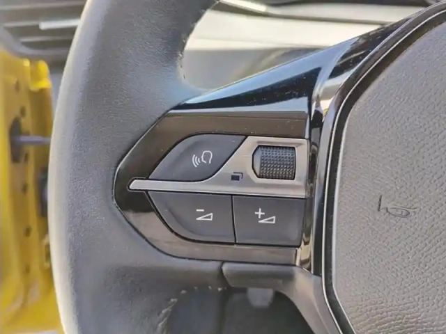 Peugeot 208 puretech 75 s&amp;s bvm5 style — photo 19