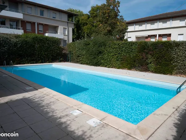 Toulouse St Martin proche Airbus charmant T2 43,2 m² 1ier étage dans résidence calme piscine espaces