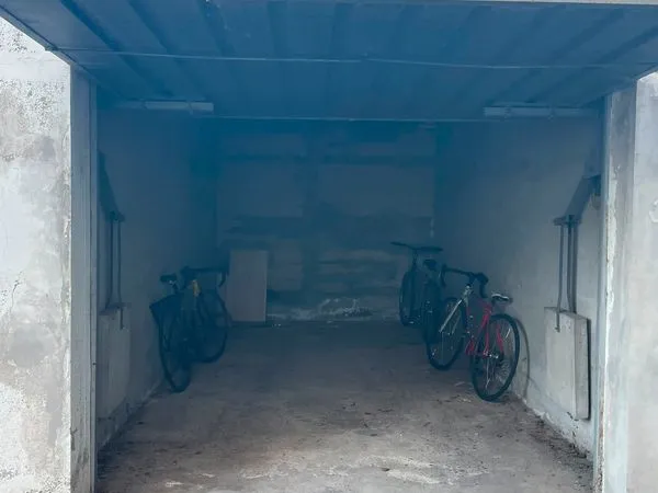 Garage fermé 15 m2