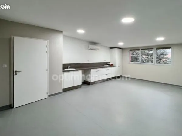 Local professionnel / Cabinet médical / Bureau Pibrac - 35m² - Parking - Visibilité - PMR