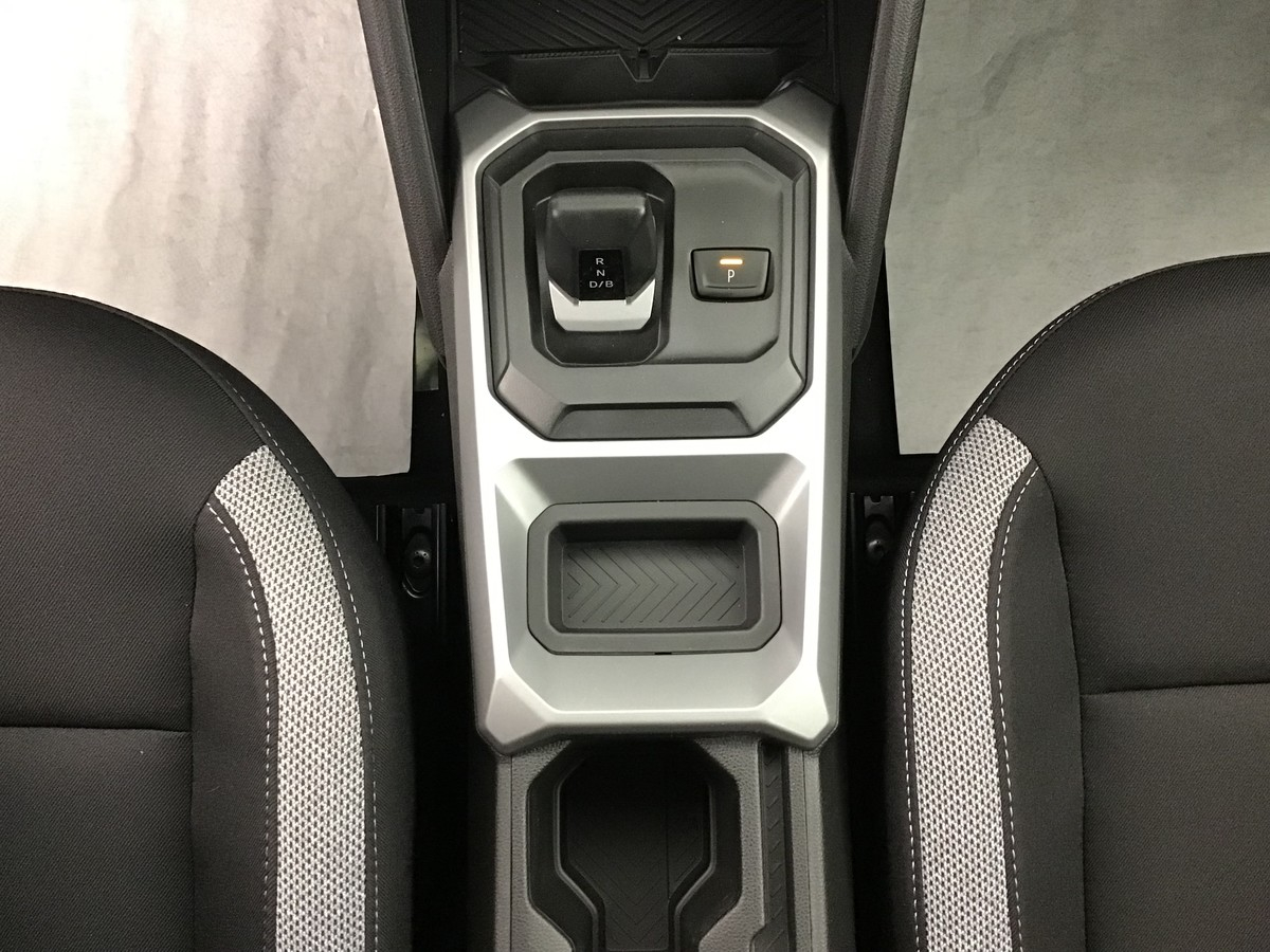 Dacia Duster — photo 23