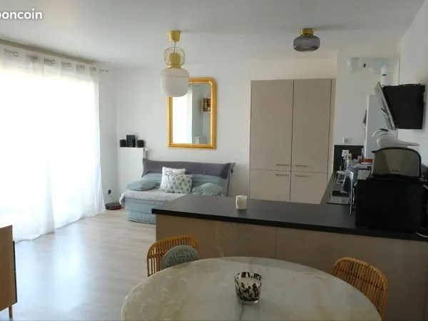 🏡 Clamart Jardin Parisien - 3 pièces avec balcon & parking
