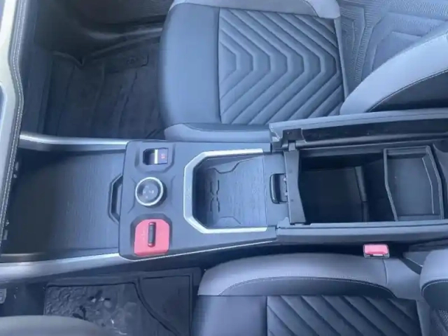 Jeep Compass electrique 213ch 157kw first edition — photo 13
