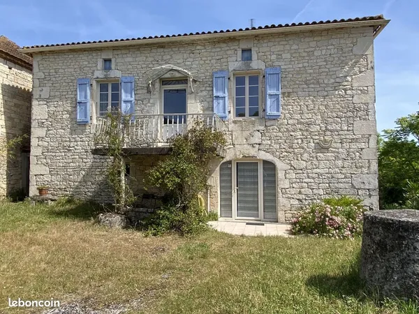 Maison 12 pièces 286 m²
