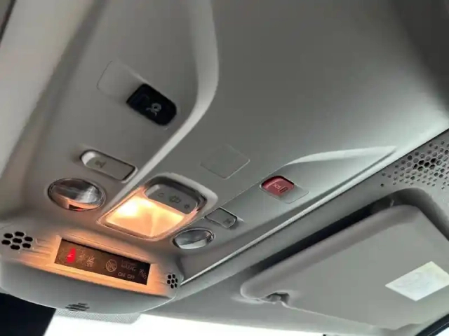 Citroën Berlingo - fourgon m diesel 100 ch manuelle — photo 24