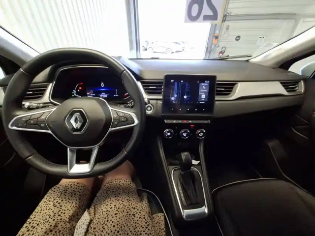 Renault Captur tce 155 edc fap — photo 11
