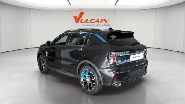 Lynk&Amp;Co 01 1.5 phev 261 ch dcth7 — photo 3