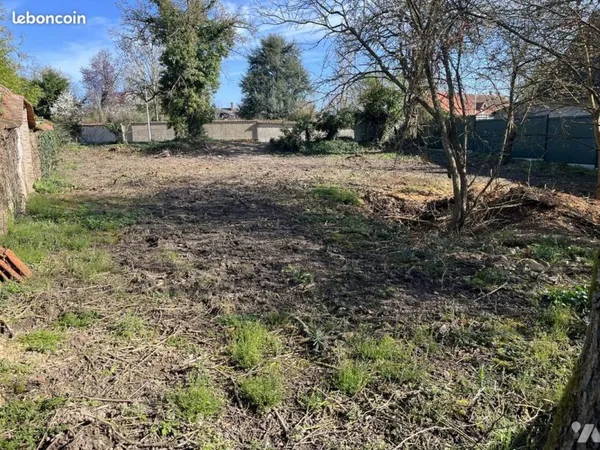 Terrain 516 m² BAILLEAU L EVEQUE