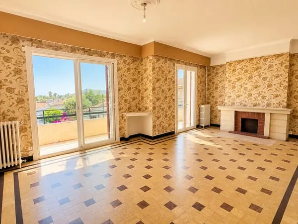Appartement 5 pièces avec terrasse, parking privatif et gren