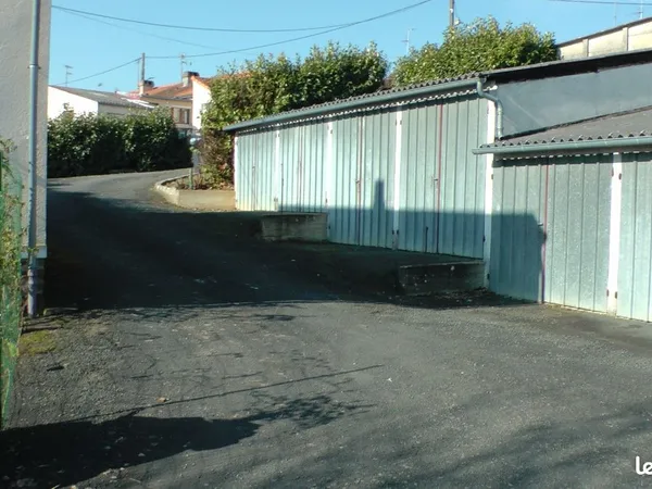 Garages, box, garde meubles, lots de garages