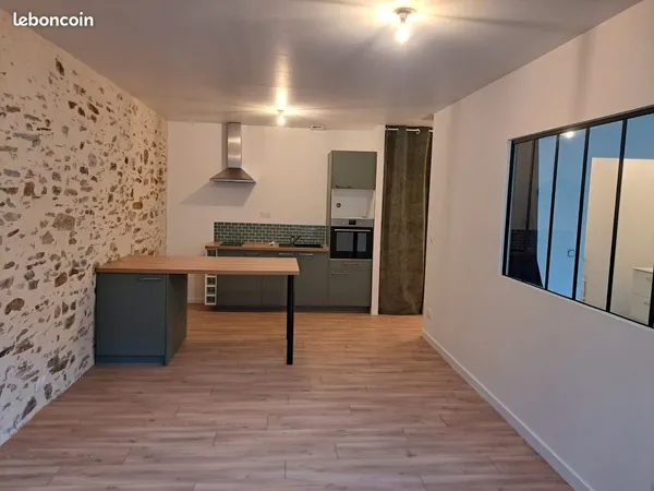 À LOUER - T2 41 m² - CHALONNES-SUR-LOIRE - 650 /MOIS