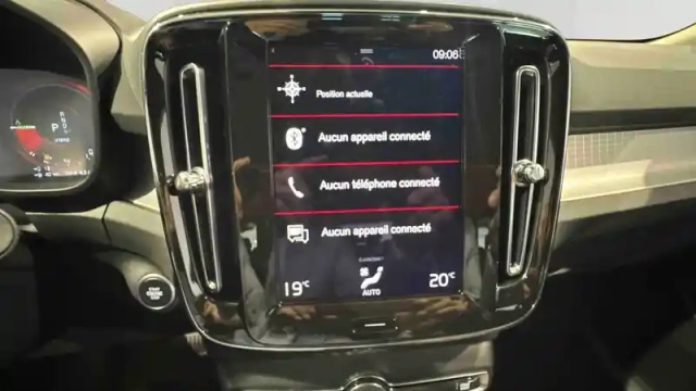 Volvo Xc40 t4 recharge 129+82 ch dct7 — photo 43