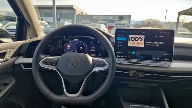 Volkswagen Golf 1.5 ehybrid 204 dsg6 — photo 18