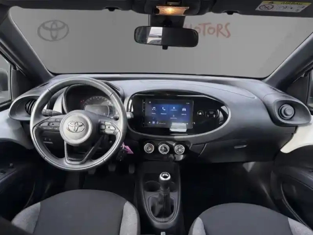 Toyota Aygo 1.0 vvt-i 72 dynamic — photo 11