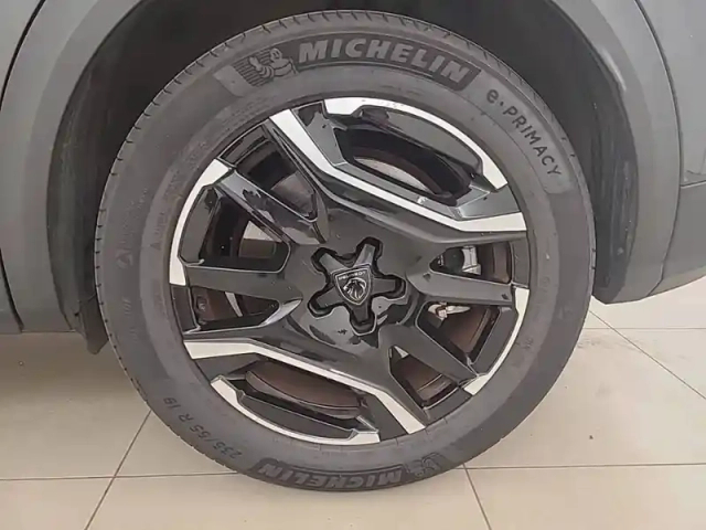 Peugeot 3008 electrique 210 ch 73 kwh — photo 13