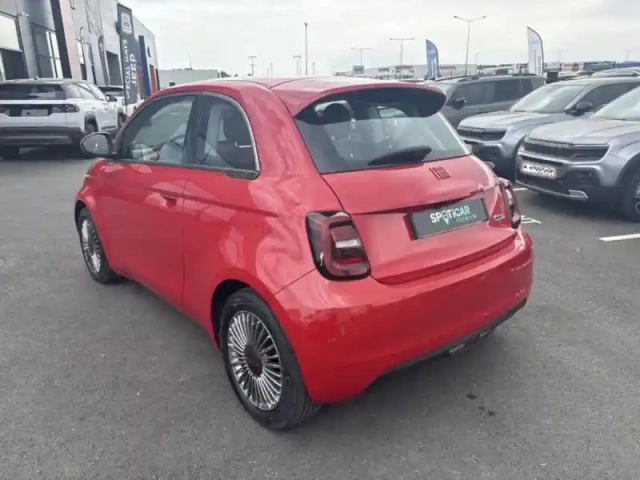 Fiat 500 e 95ch (red) my23 — photo 7