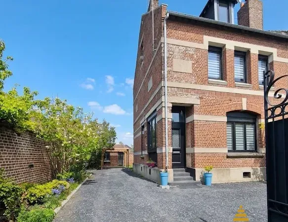 Maison 6 pièces 135 m²