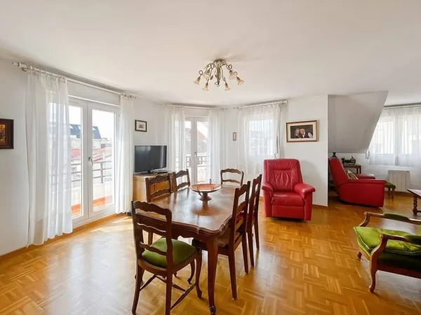 Duplex 5 pièces 131 m²