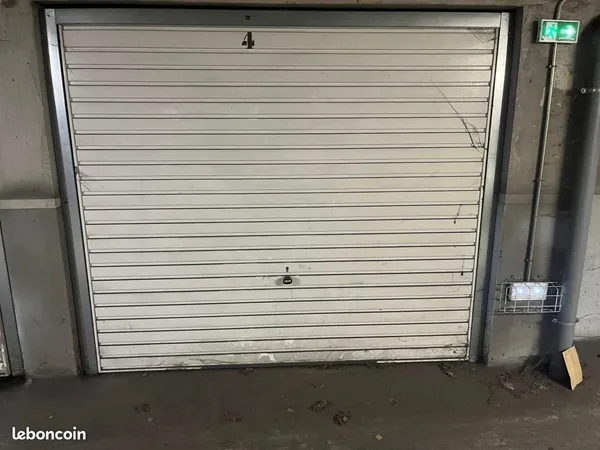 Garage/box 14 m² Grenoble