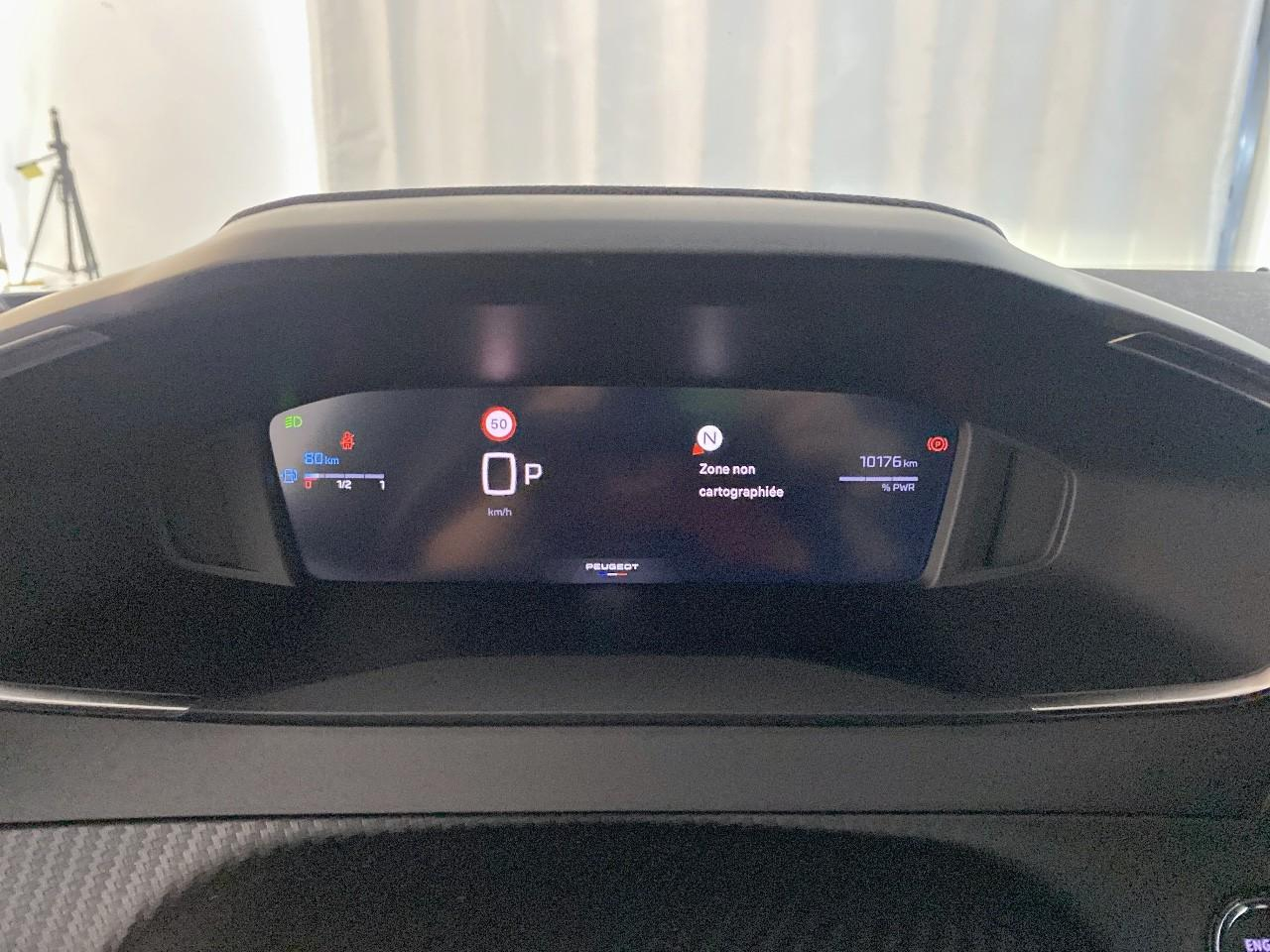 Peugeot 2008 hybrid 145 ch e-dcs6 allure — photo 13