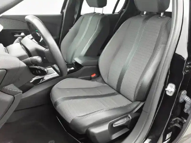 Peugeot 208 puretech 100 s&amp;s bvm6 — photo 11