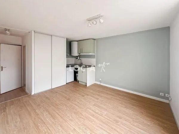 A SAISIR - Studio Rénové