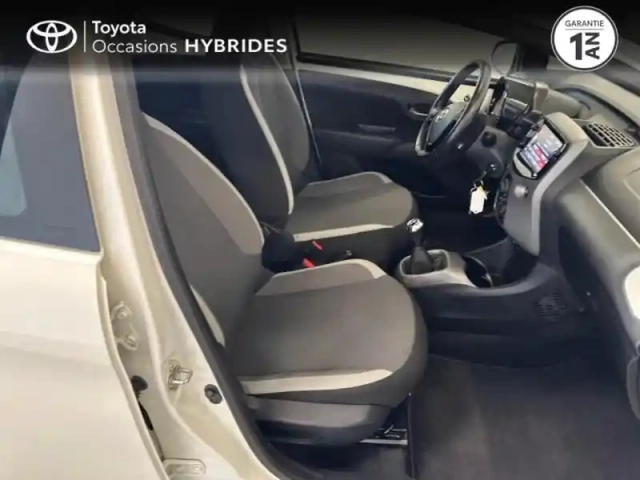 Toyota Aygo 1.0 vvt-i 72ch x-play 5p my20 — photo 6