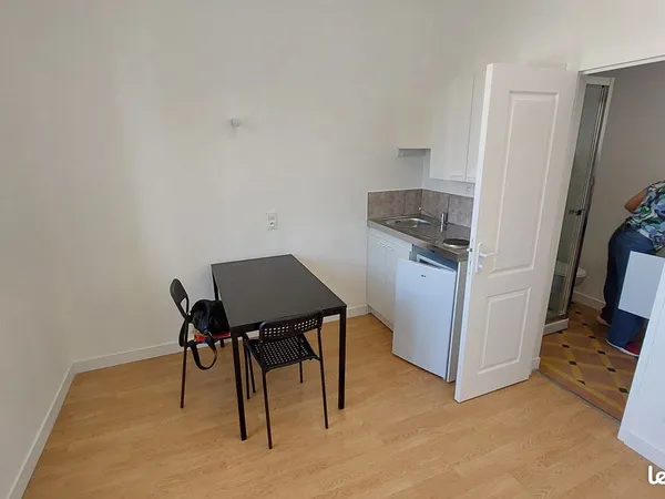 Studio meublé entre gare et lycée du Dauphiné