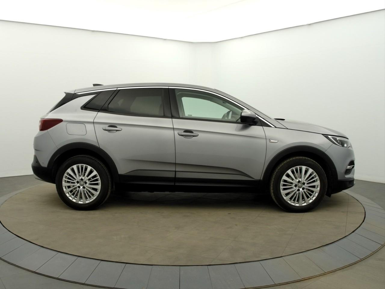 Opel Grandland x 1.2 turbo 130 ch ecotec elite — photo 4
