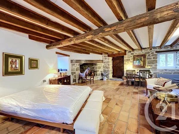 Maison 6 pièces 136 m²