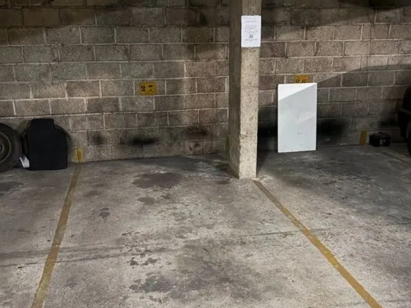 Parking Proche Place Gambetta Paris 20 rue des Pyrénées rue Bagnolet père Lachaise