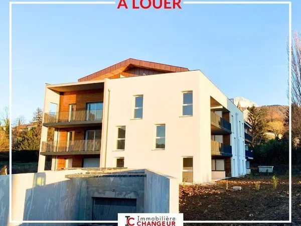 Stationnement Location Coublevie 85€