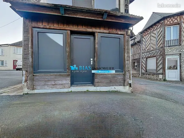 Local 2 pièces 42 m²