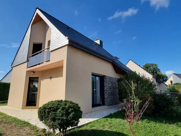 Maison à vendre à Saint-Erblon, 110m2, non mitoyen.