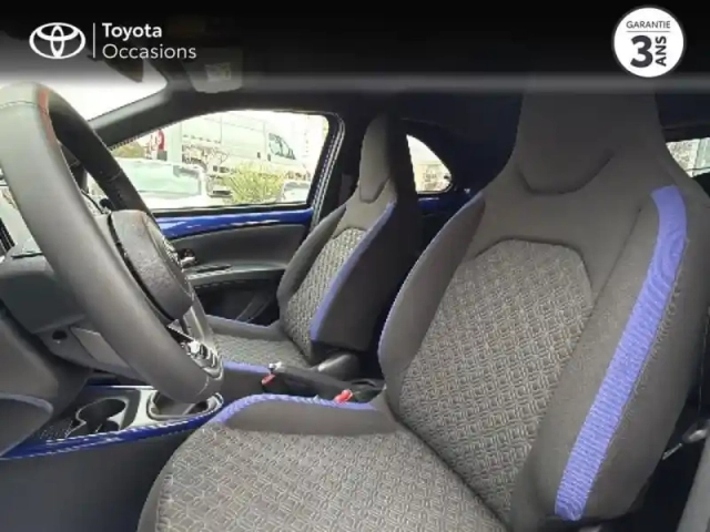 Toyota Aygo X 1.0 vvt-i 72ch design my24 — photo 11
