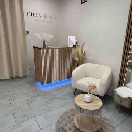Espace à louer au sein d'un salon spécialisé en manucure