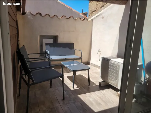 Maison de village meuble,2 chambre avec terrasse