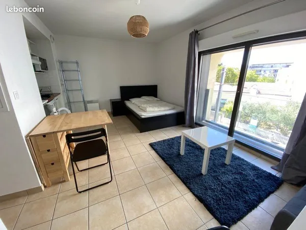 Studio meublé Chartron