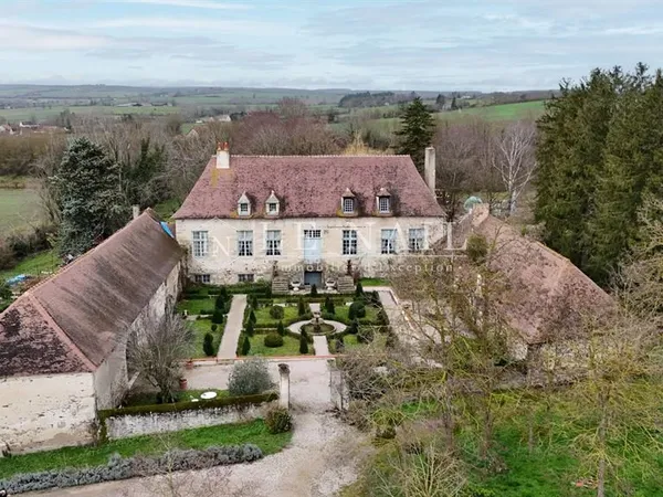Château du XVIIe siècle (avec partie dédiée à l'événementiel) et
