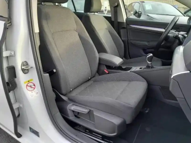 Volkswagen Golf 1.0 tsi opf 110ch life plus — photo 6