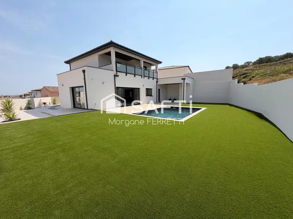 VILLA MODERNE 147 M² AVEC PISCINE SUR TERRAIN DE 492 M²