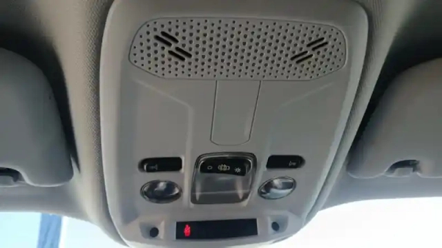 Peugeot 2008 puretech 130 s&amp;s eat8 — photo 34