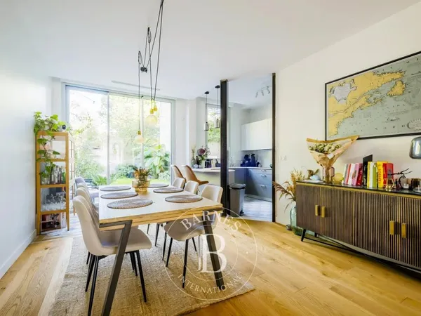 Vends maison - 128 m² - 5 pièces, 4 chambres - Bordeaux 33000