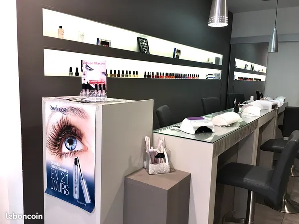 Onglerie /institut de beauté