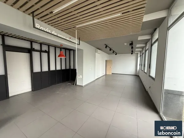 Local commercial 120 m² Lille