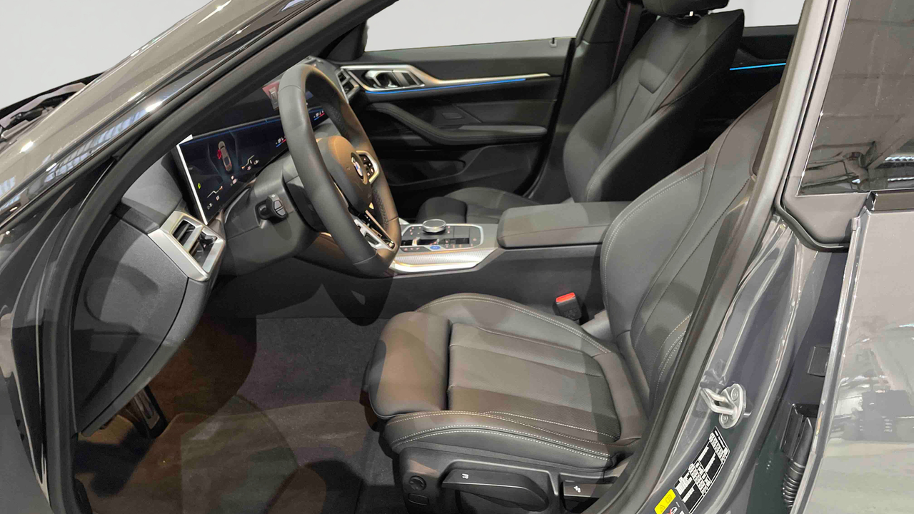 BMW i4 xDrive40 401 ch BVA — photo 17