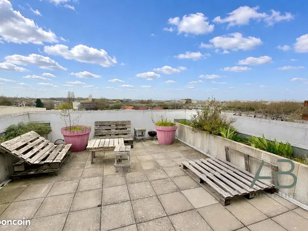 Studio 1 pièce 27 m²