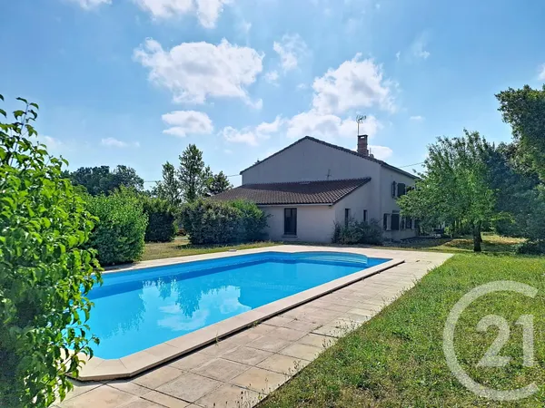 Maison 11 pièces 250 m²